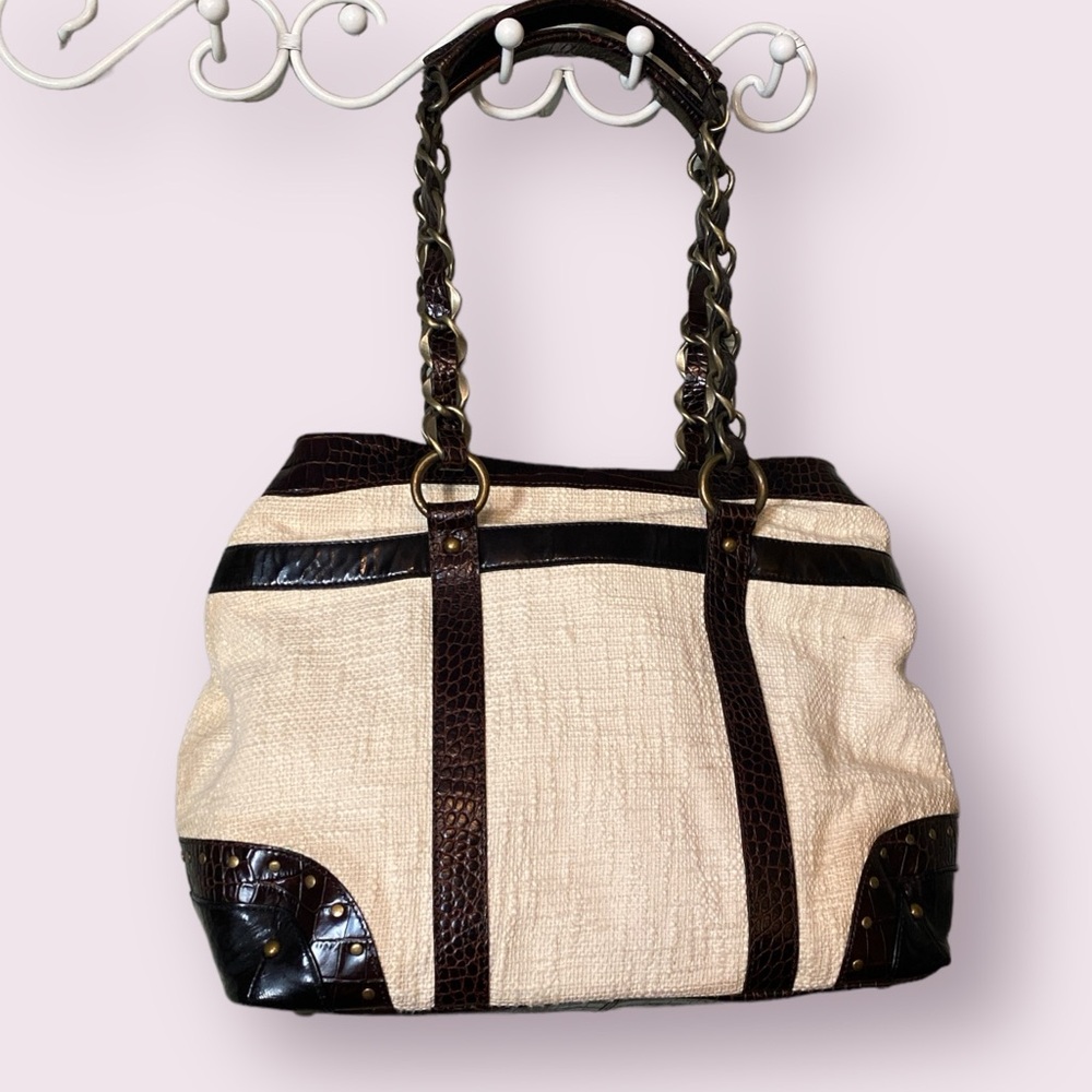 Babee D handbag/Shoulderbag White with black and brown trim brass tone hardware